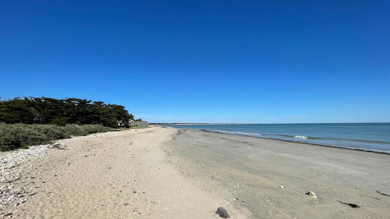 Maison Sur La Plage Avec Vue Mer Panoramique Le Martray Exterior foto