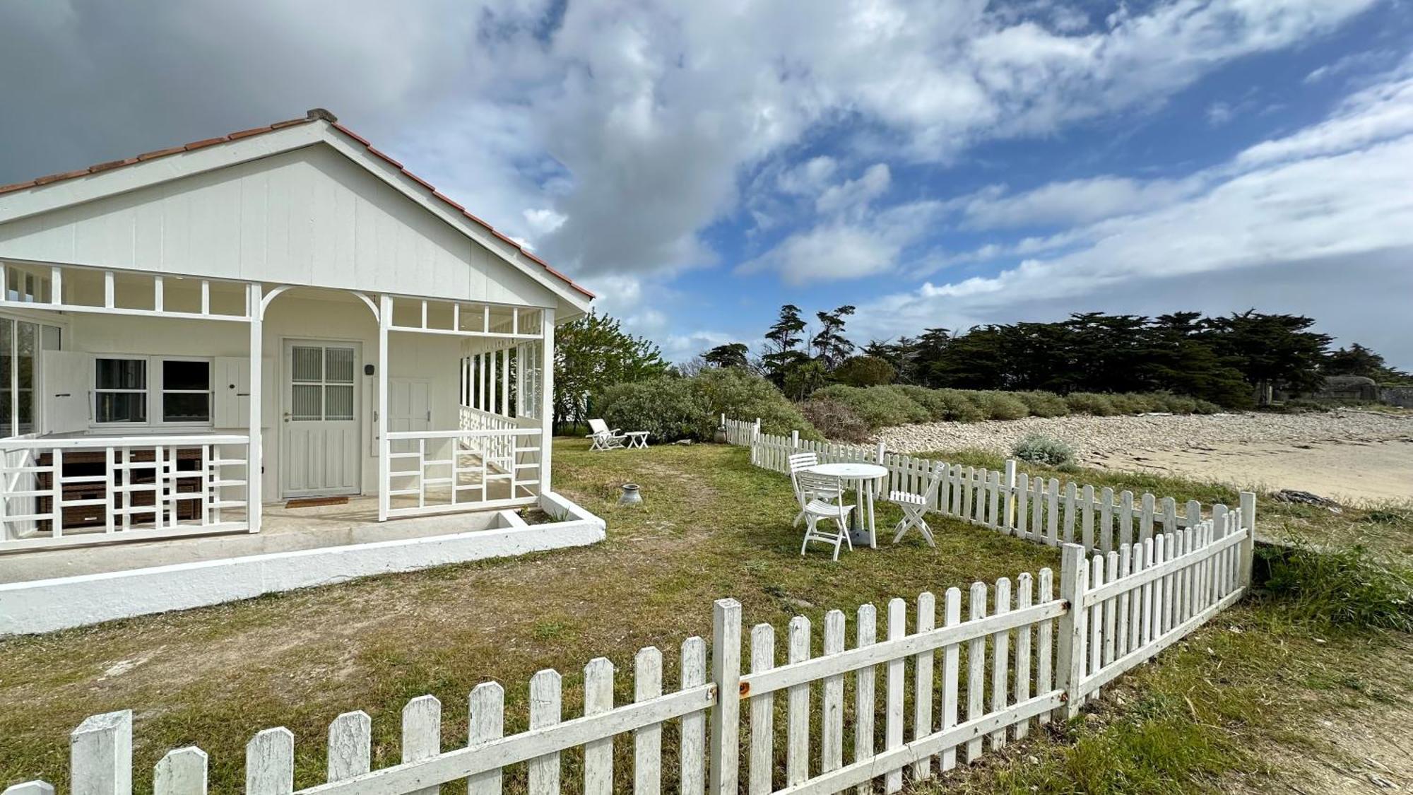 Maison Sur La Plage Avec Vue Mer Panoramique Le Martray Exterior foto